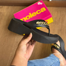 Tamanco Moleca Pedrarias Douradas 5503.117