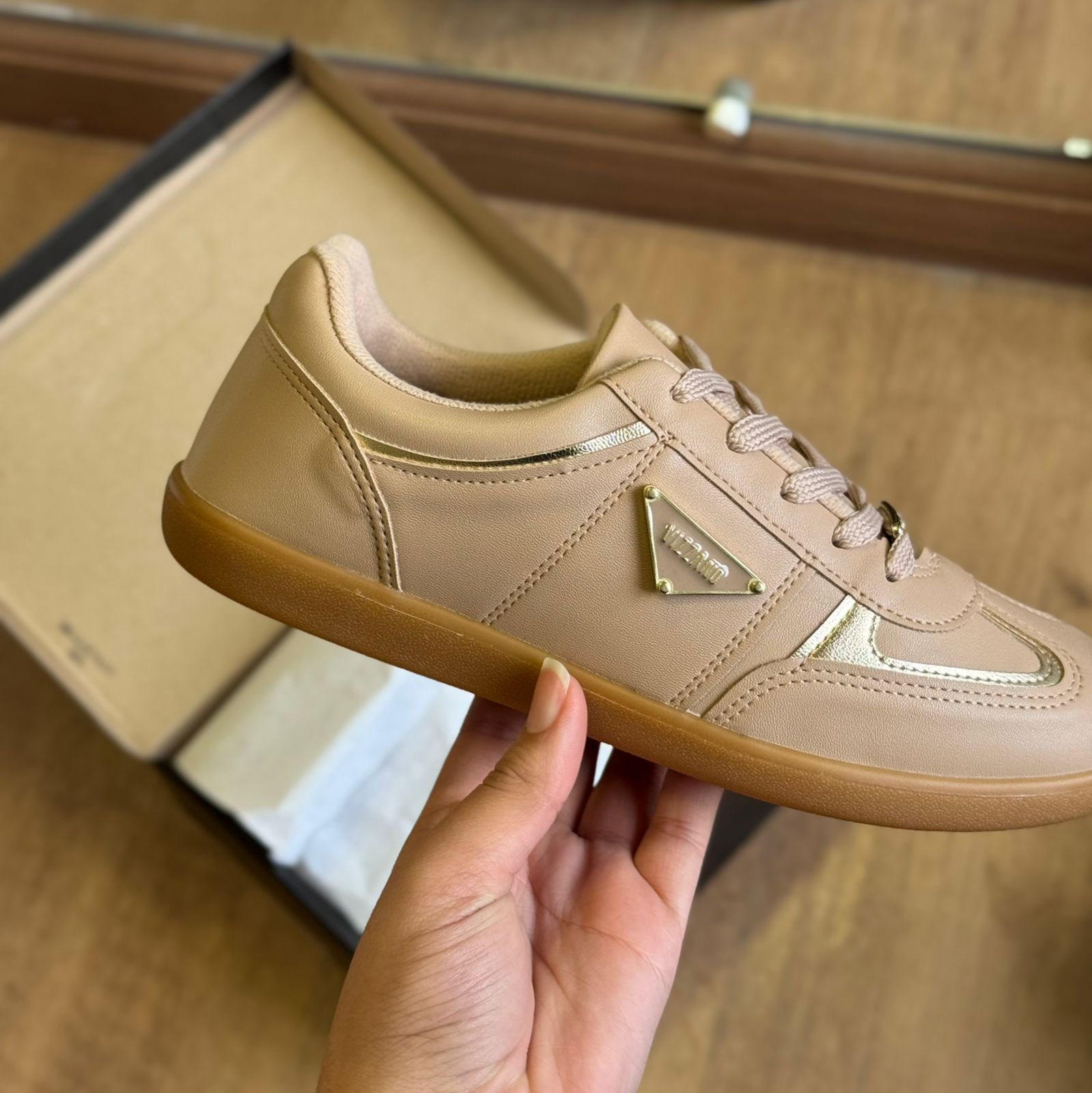 Tênis Vizzano Detalhe da Marca 1430.113