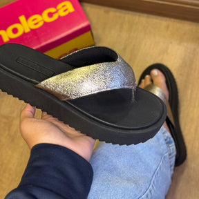 Chinelo de Dedo Moleca FlatForm 5489.100