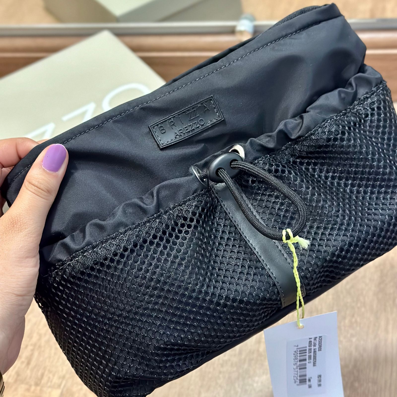 Bolsa Arezzo Pequena de Nylon A46050