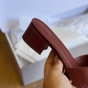 Tamanco Arezzo Couro Salto Bloco Tira Vazada A031990246