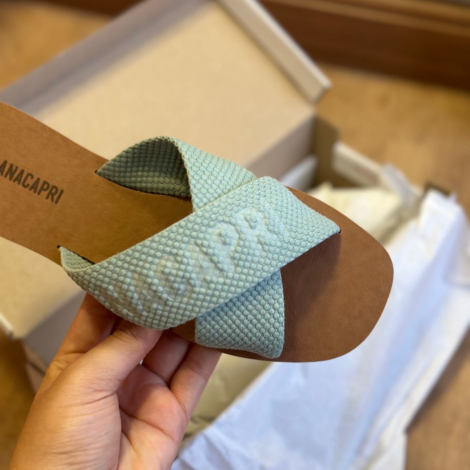 Sandália Ana Capri Salto Rasteiro Tecido C30244008