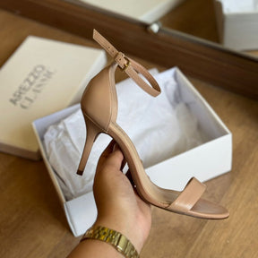 Sandália Arezzo Isabelli Salto Médio A026950026