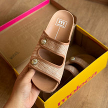 Sandália Moleca Slide Detalhe Dourado 5436.434