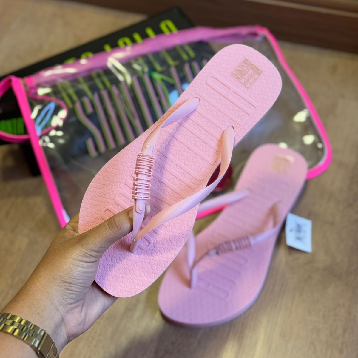 Chinelo Santa Lolla Flip Flop Borracha E Necessaire Transparente 0342.4C50.0016