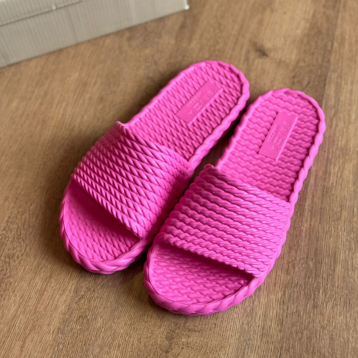 Chinelo Slide Arezzo Marrocos Brizza Z190410001