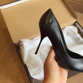 Scarpin Santa Lolla Couro Salto Fino 0070.2178.033B