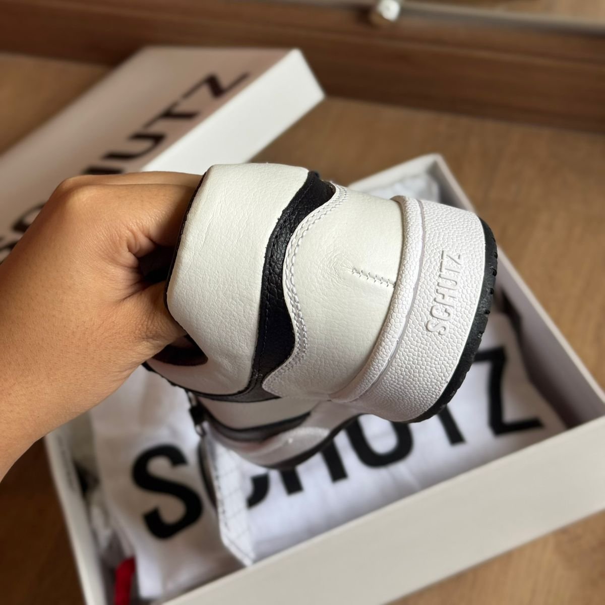 Tênis Schutz Casual de Couro S206720071