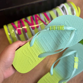 Kit Santa Lolla Chinelo Flip Flop Borracha E Necessaire Estampada 059A.4C52