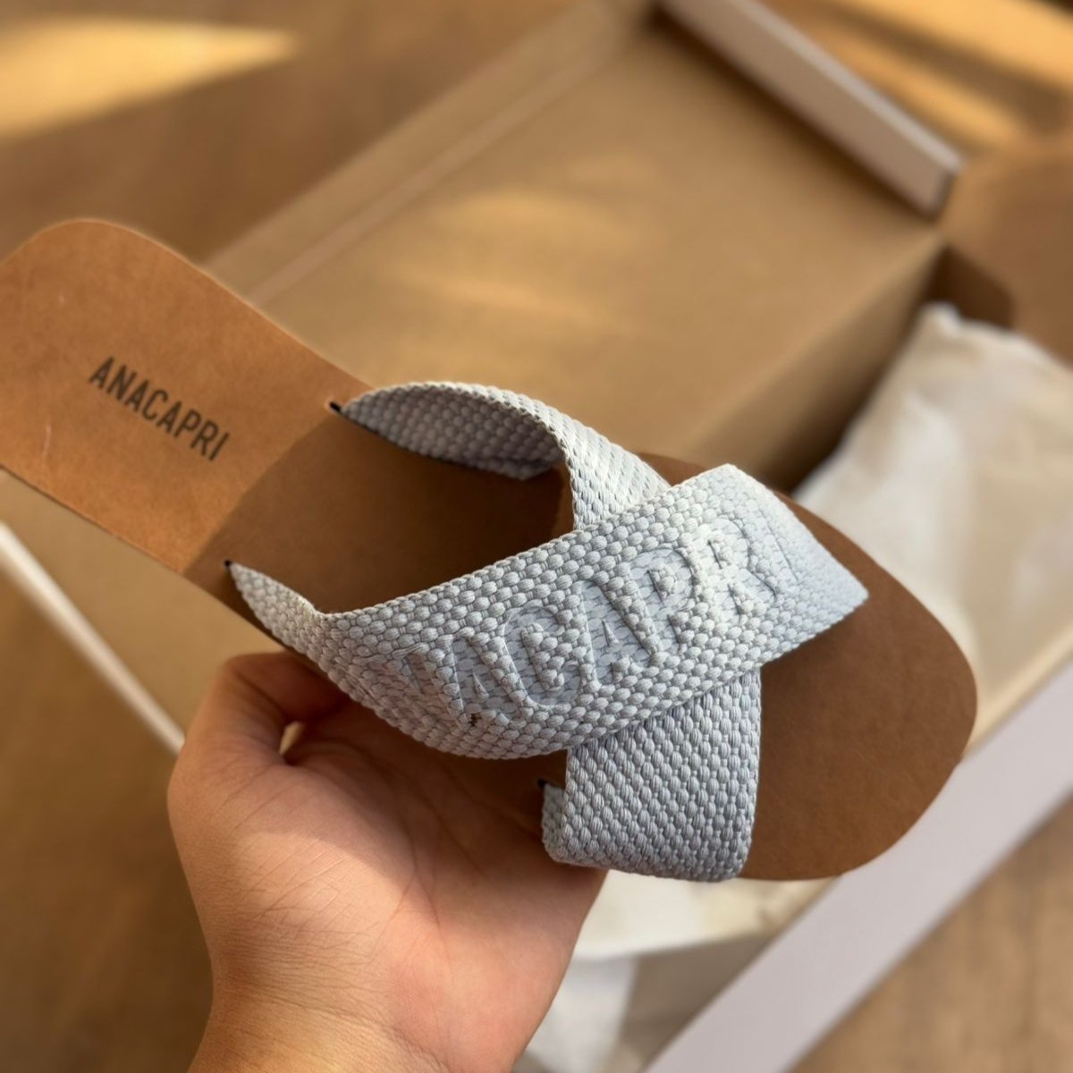 Sandália Ana Capri Salto Rasteiro Tecido C30244008