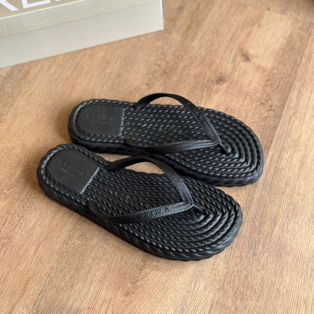 Chinelo de Dedo Arezzo Marrocos Flip Flop Z191550002