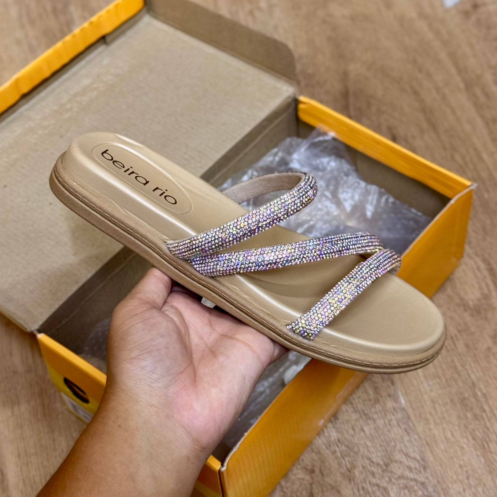 Sandália Beira Rio Brilhosa 8488.108.26530