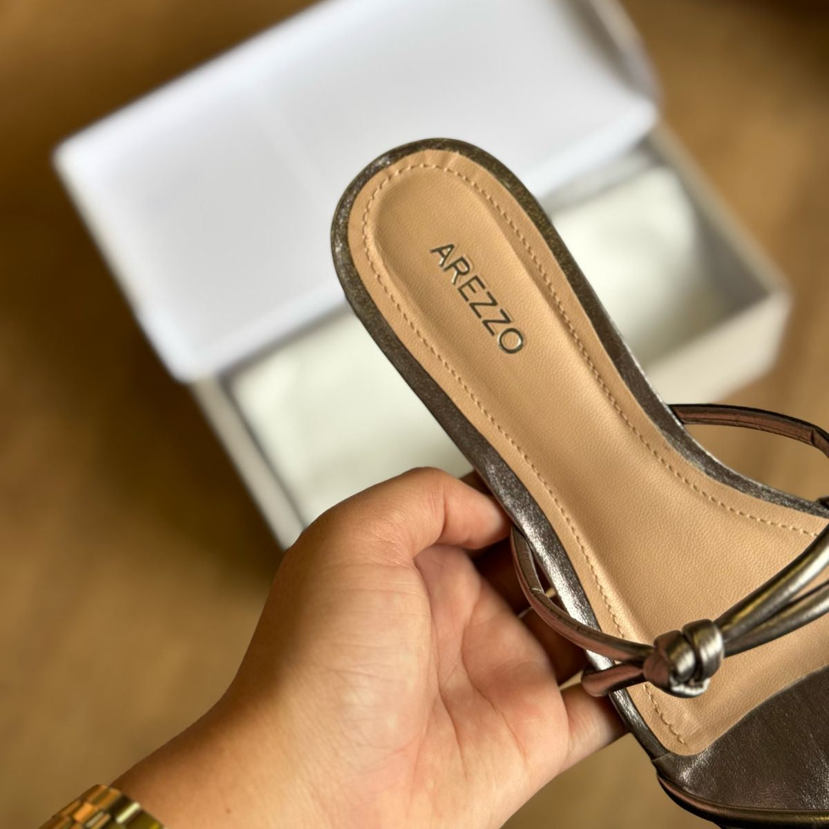 Rasteira Arezzo Bico Redondo Tiras Nós A044850666