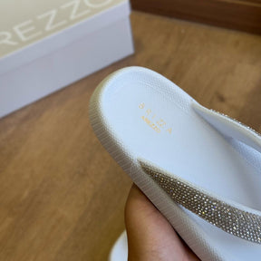 Chinelo de Dedo Arezzo Kioto Strass Z190650002