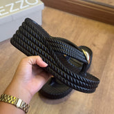 Tamanco Plataforma Arezzo Detalhe Dourado Z191430003