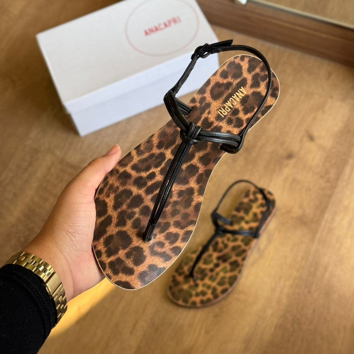 Rasteira Ana Capri Slim Nó Estampa de Onça C300140431