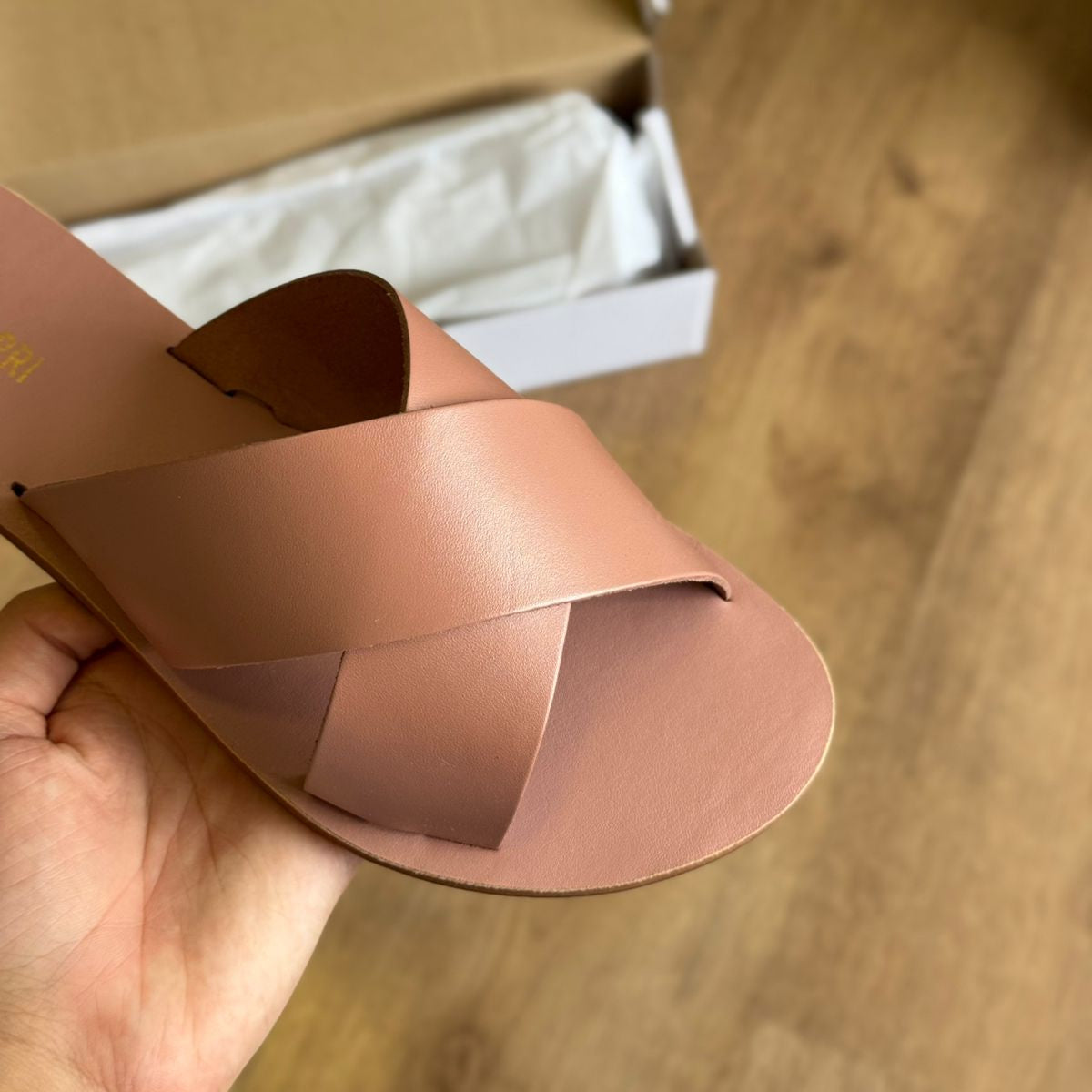 Rasteira Ana Capri Tiras Cruzadas C300140004