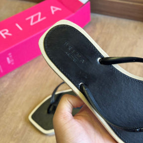 Chinelo de Dedo Arezzo Square Bicolor Brizza Z190270026