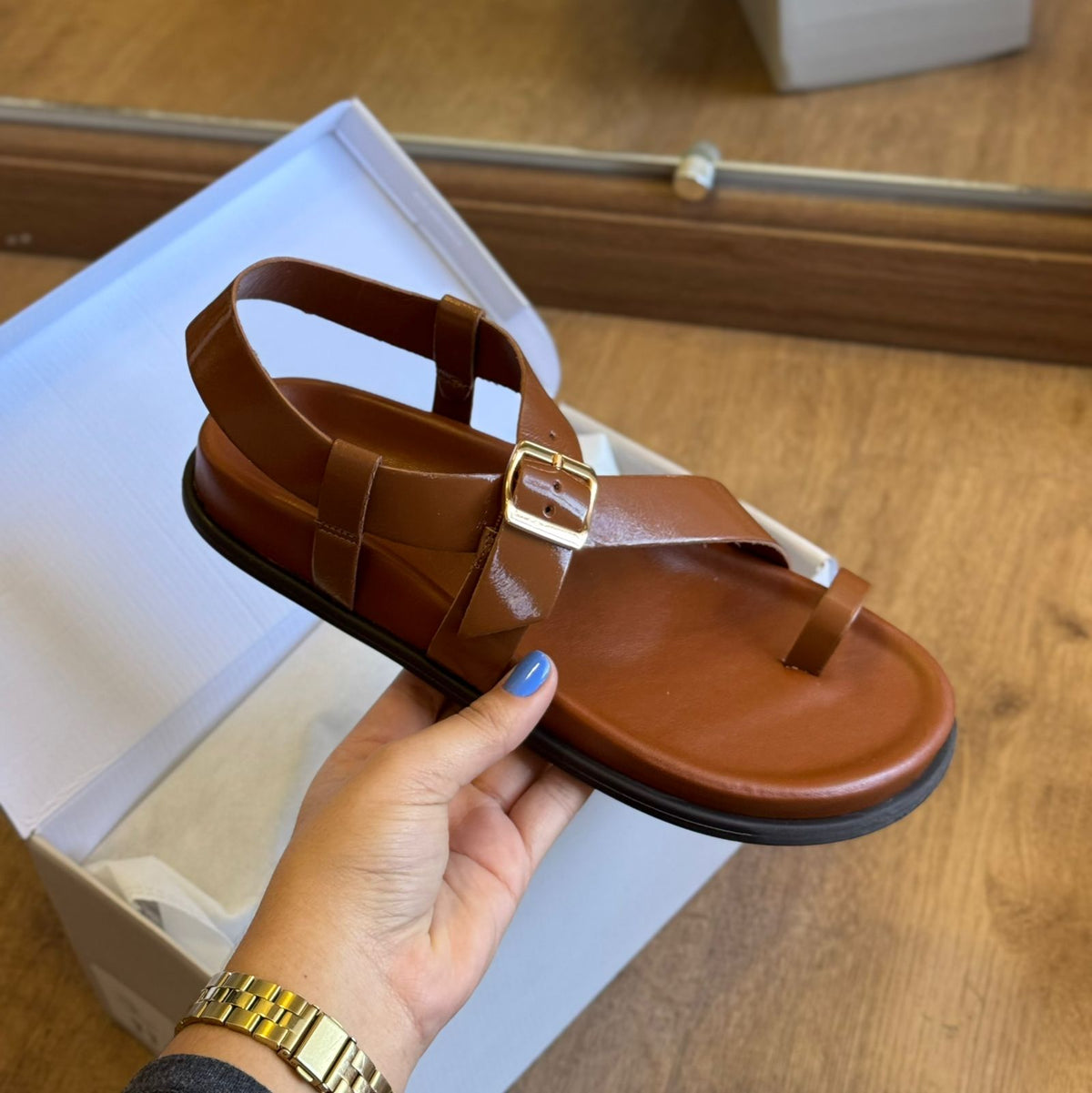 Sandália Arezzo Papete Tira Dedeira A135550050