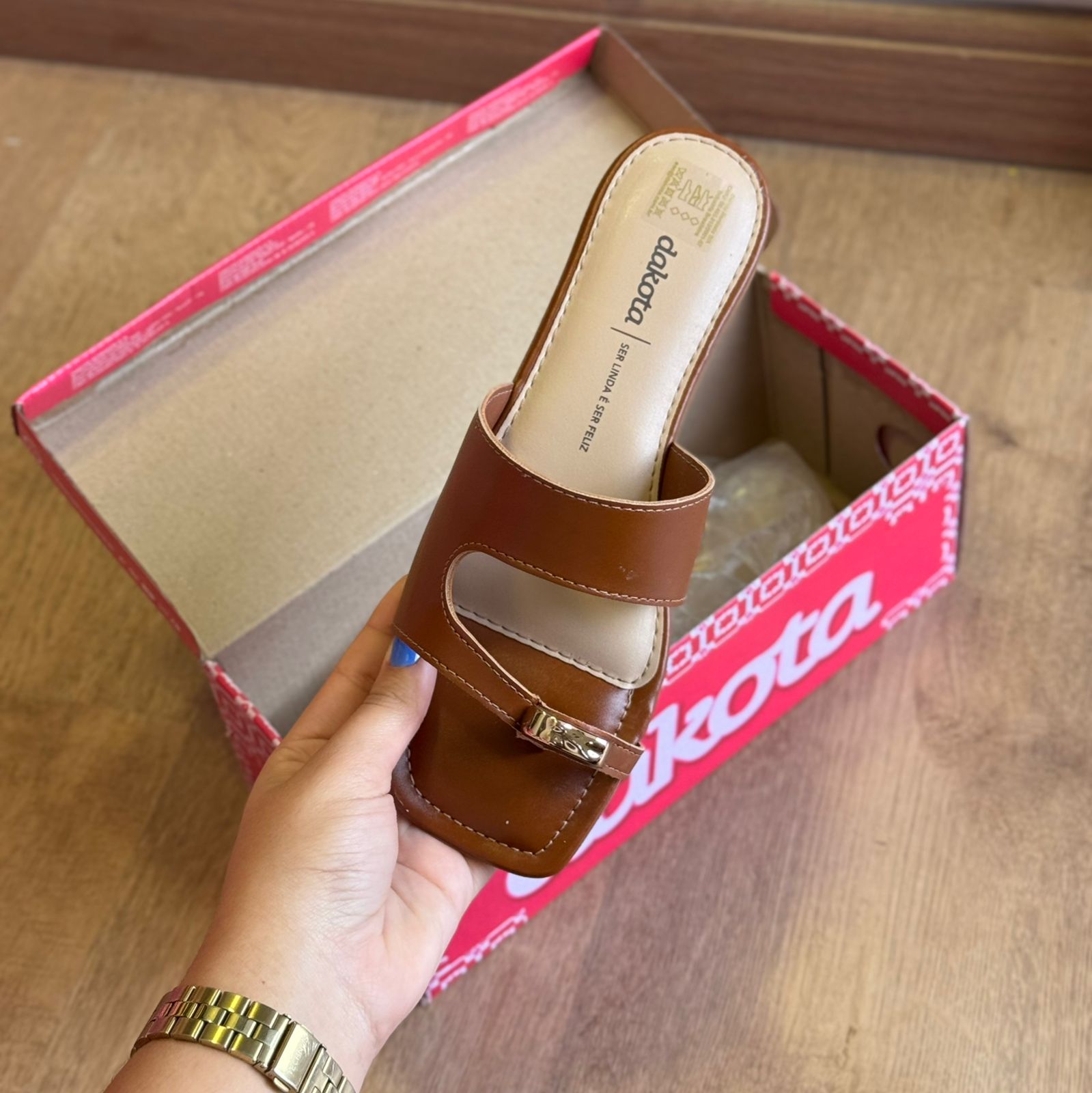 Rasteira Dakota Felicidade Y9932