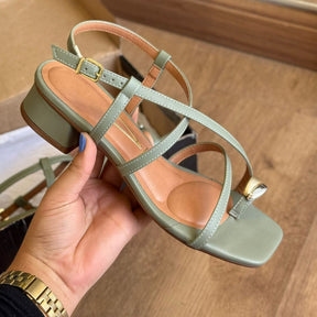 Sandália Vizzano Detalhe Dourado no Dedo 6454.123