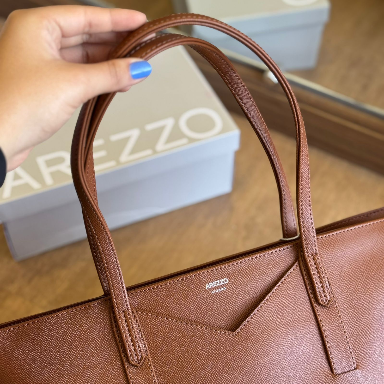 Bolsa Arezzo Shopping Grande Tiras Capa A500230614