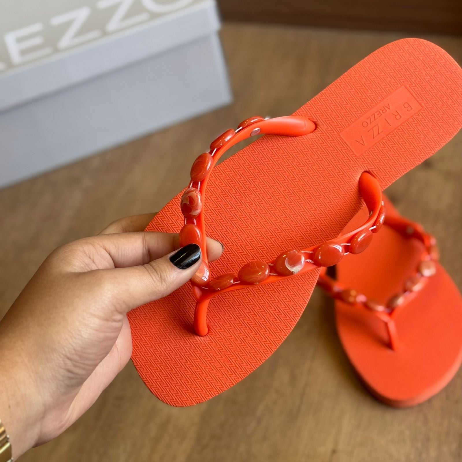 Chinelo Arezzo Enfeite Tiras Z190260032