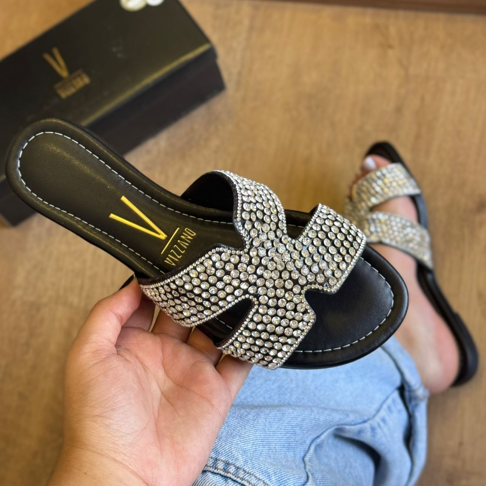 Sandália Rasteira Vizzano Cravejada 6371.1105