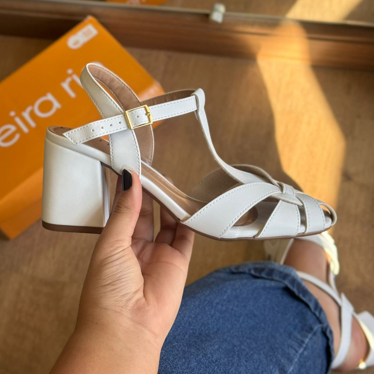 Sandália Beira Rio Salto Bloco Tiras Entrelaçadas 8436.242