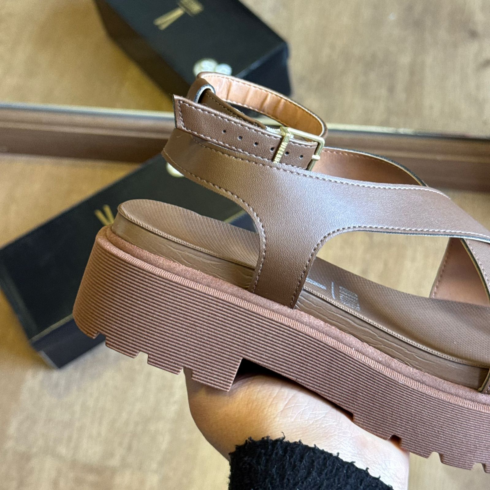 Sandália Vizzano Tiras Entrelaçados 6499.122