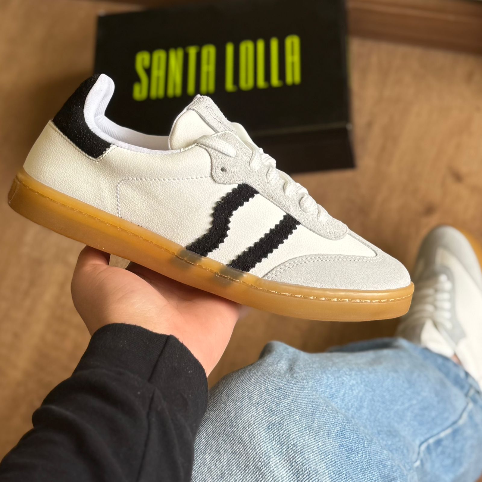 Tênis Santa Lolla Camurça Recortes 056D.4C9C.035A