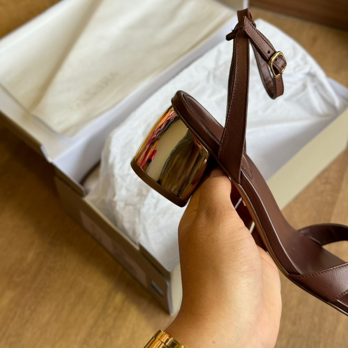 Sandália Arezzo Salto Bloco Brilhoso A136220003