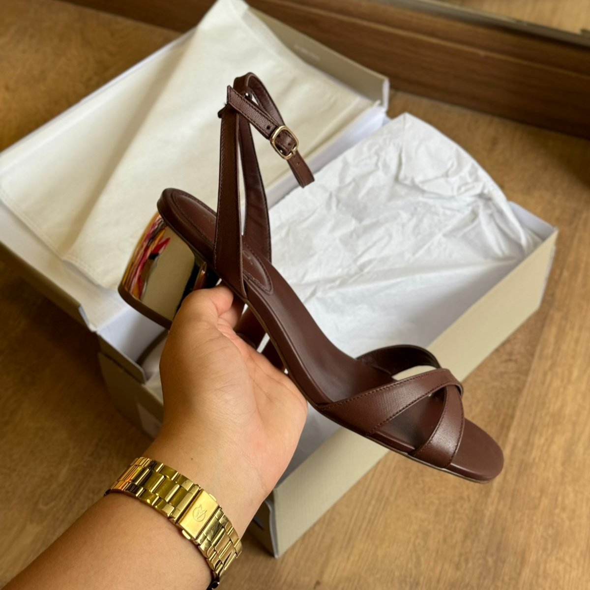 Sandália Arezzo Salto Bloco Brilhoso A136220003