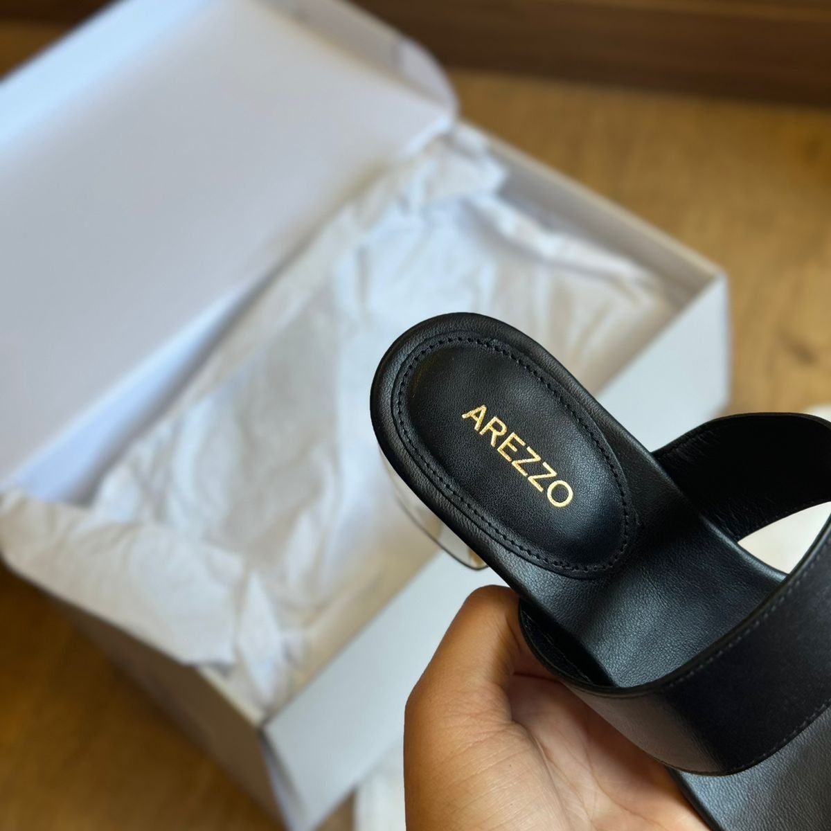 Sandália Arezzo Salto Bloco Duas Tiras A136220002