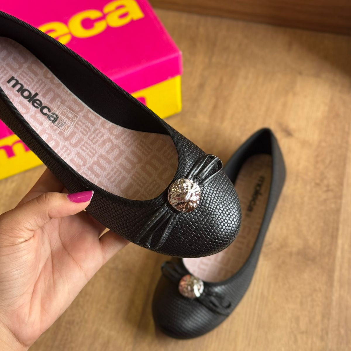 Sapatilha Moleca Detalhe Dourado 5726.135