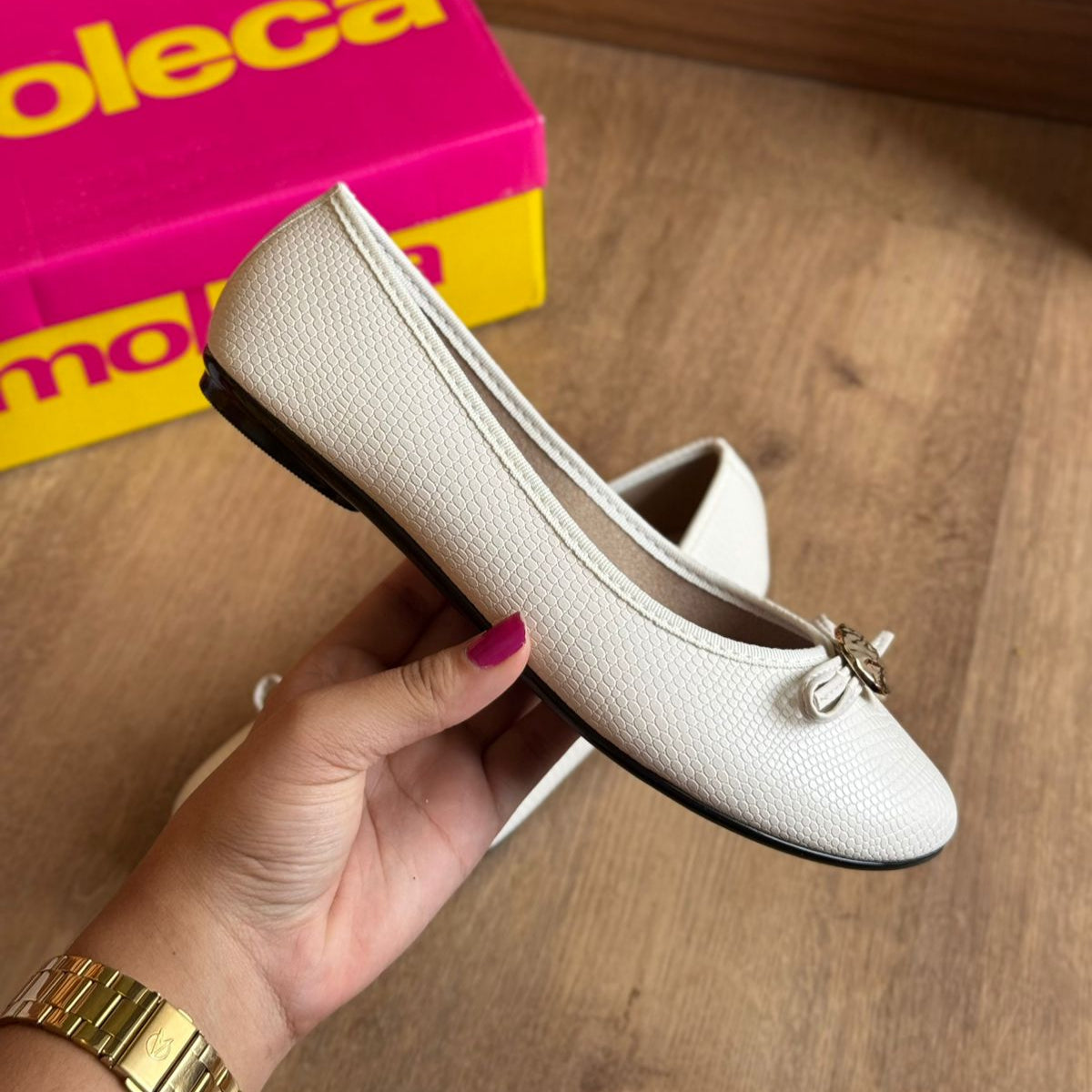 Sapatilha Moleca Detalhe Dourado 5726.135