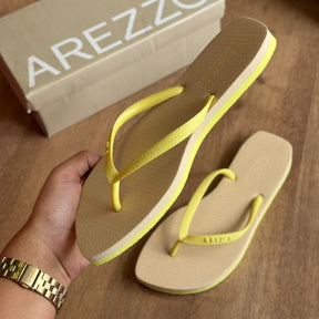 Chinelo de Dedo Arezzo Multicolorido Flash Bicolor Basics Z190620007