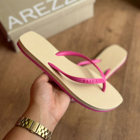 Chinelo de Dedo Arezzo Multicolorido Flash Bicolor Basics Z190620007