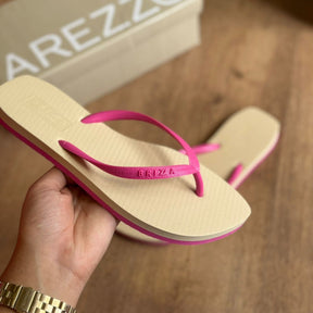 Chinelo de Dedo Arezzo Multicolorido Flash Bicolor Basics Z190620007