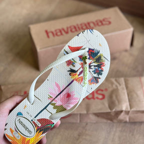 Chinelo Havaianas Slim Summer Bliss + Pin Tucano e Coqueiro