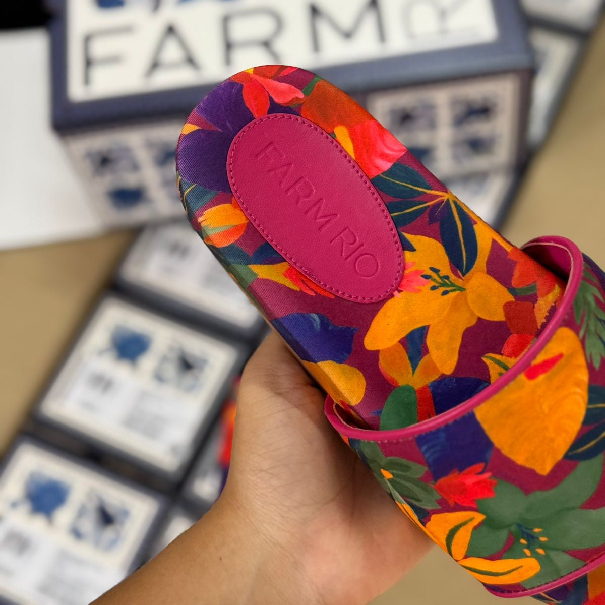 Chinelo Slide Farm Rio Praiana Print J100020001