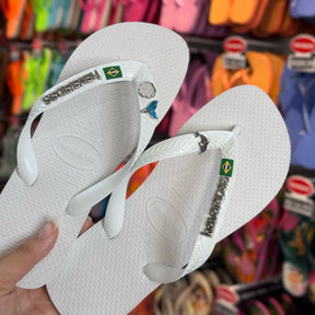 Havaianas Brasil +Placa Logo + Pin Sereia, Concha e Golfinho