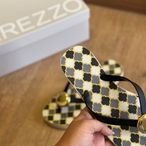 Sandália Arezzo Quadriculado Z190260119