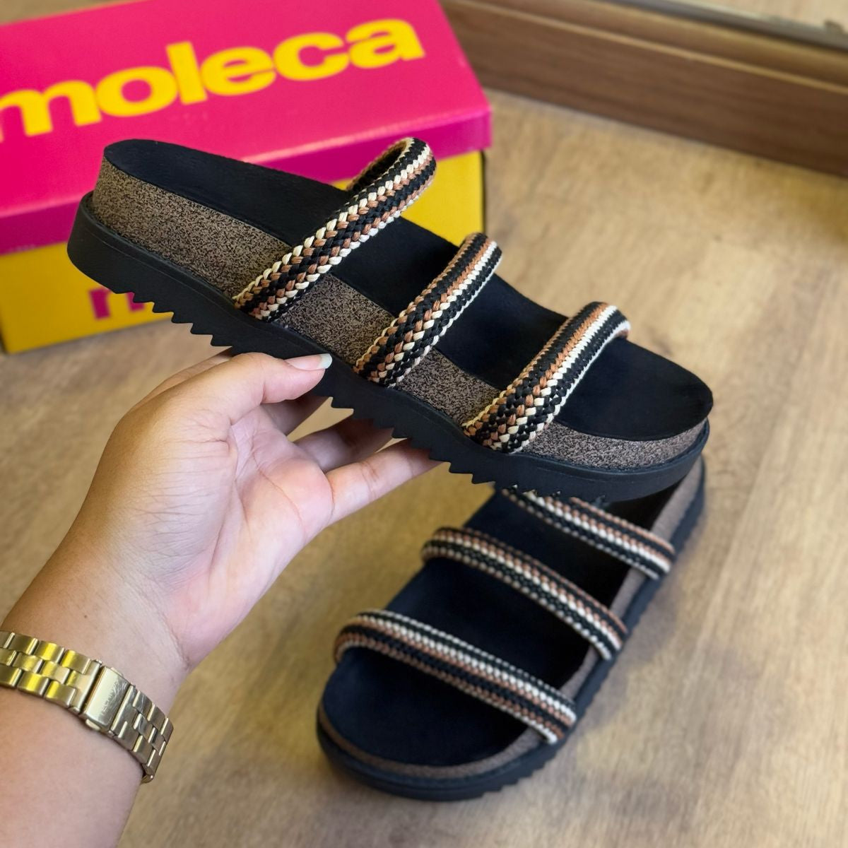 Sandália Moleca Tiras de Corda 5500.110