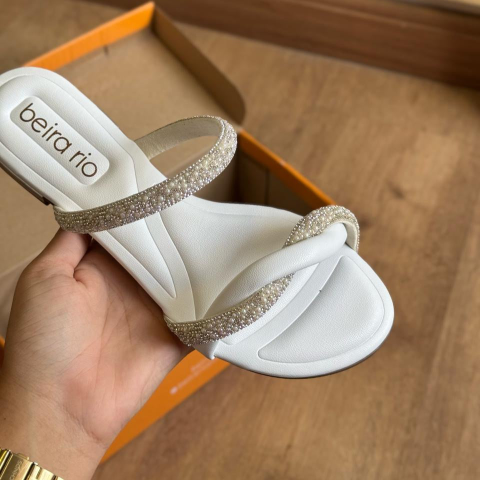 Sandália Beira Rio Tiras Entrelaçadas Brilhosas 8263.976