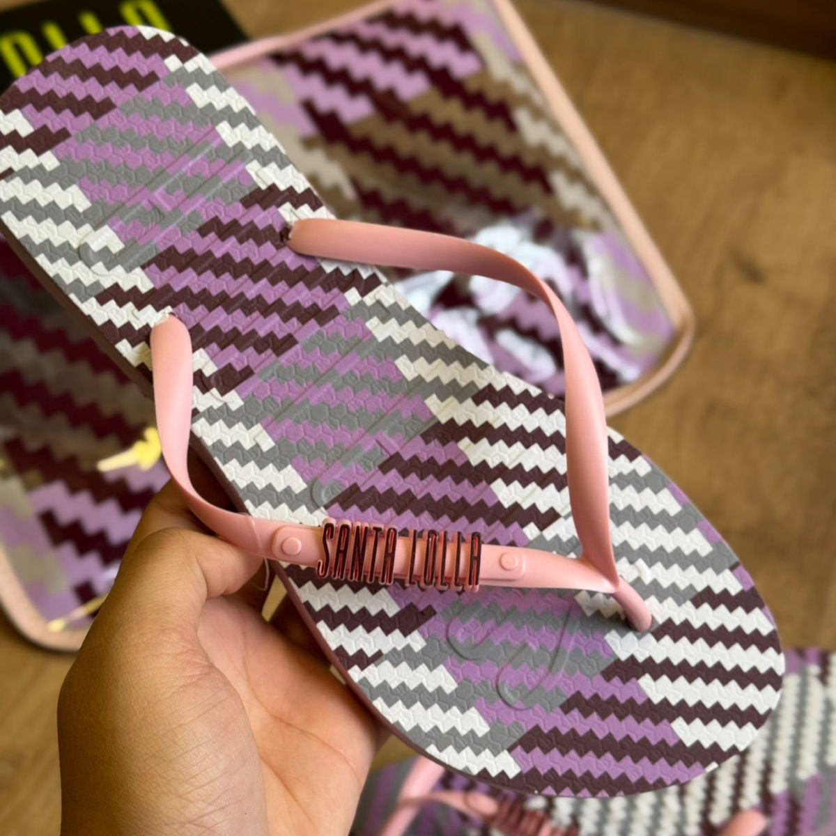 Chinelo Santa Lolla + Necessaire 0342.505A.0016