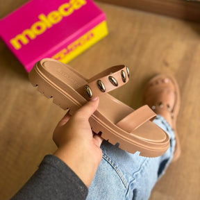 Sandália Moleca Detalhe de Pontinhos Dourados 5504.112