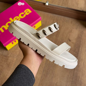 Sandália Moleca Detalhe de Pontinhos Dourados 5504.112