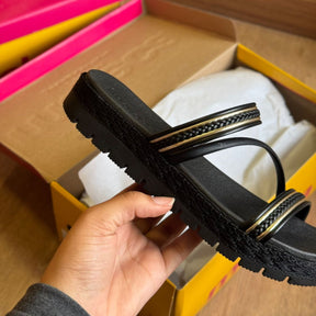 Sandália Moleca Tiras Dourado 5539.105