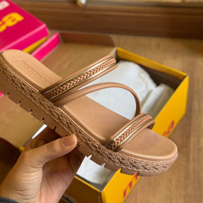 Sandália Moleca Tiras Dourado 5539.105